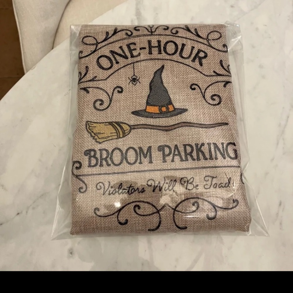 Clearance!! OOAK Halloween embroidered witchy pillow - Picture 6 of 6